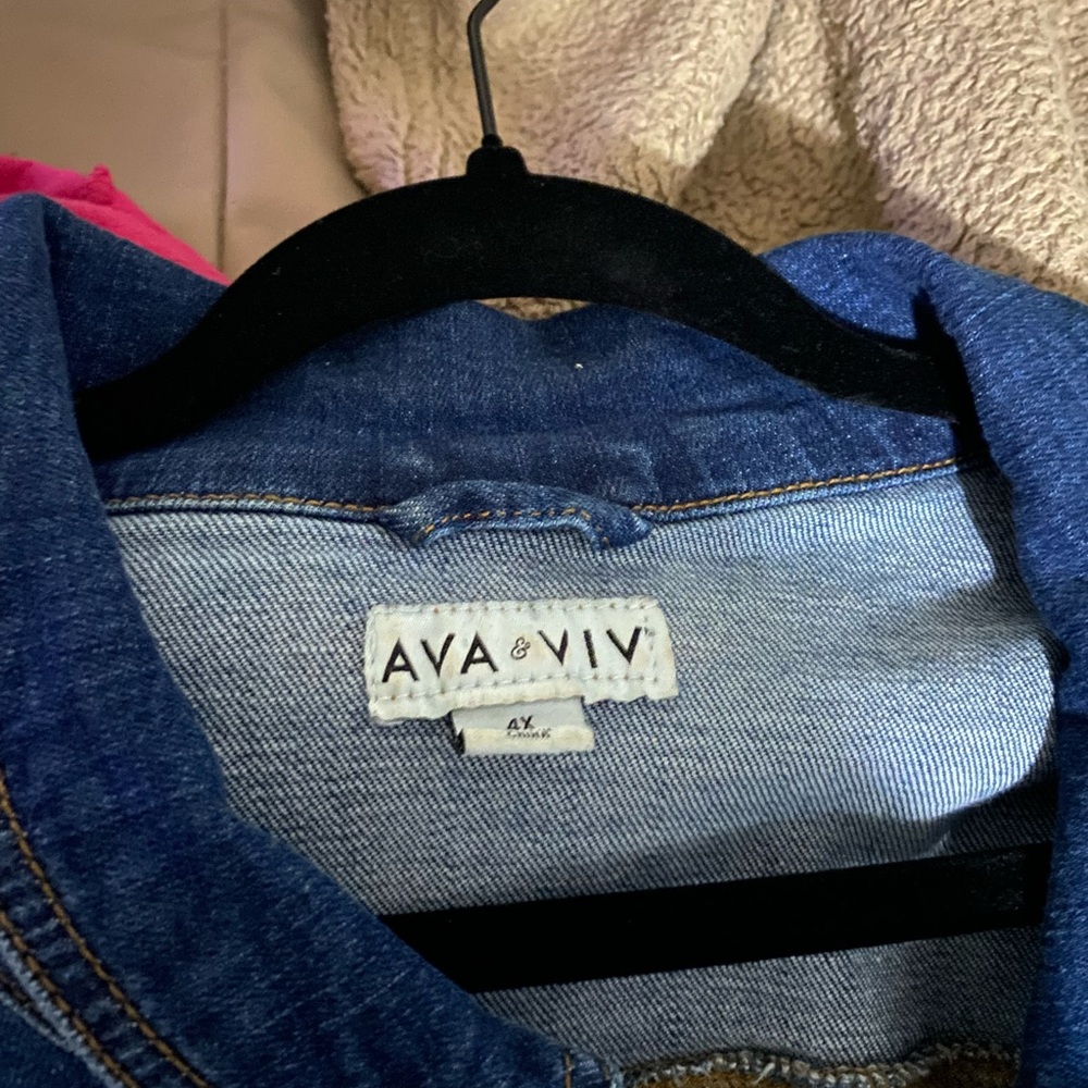 Ava & Viv Women's Blue Denim Jacket